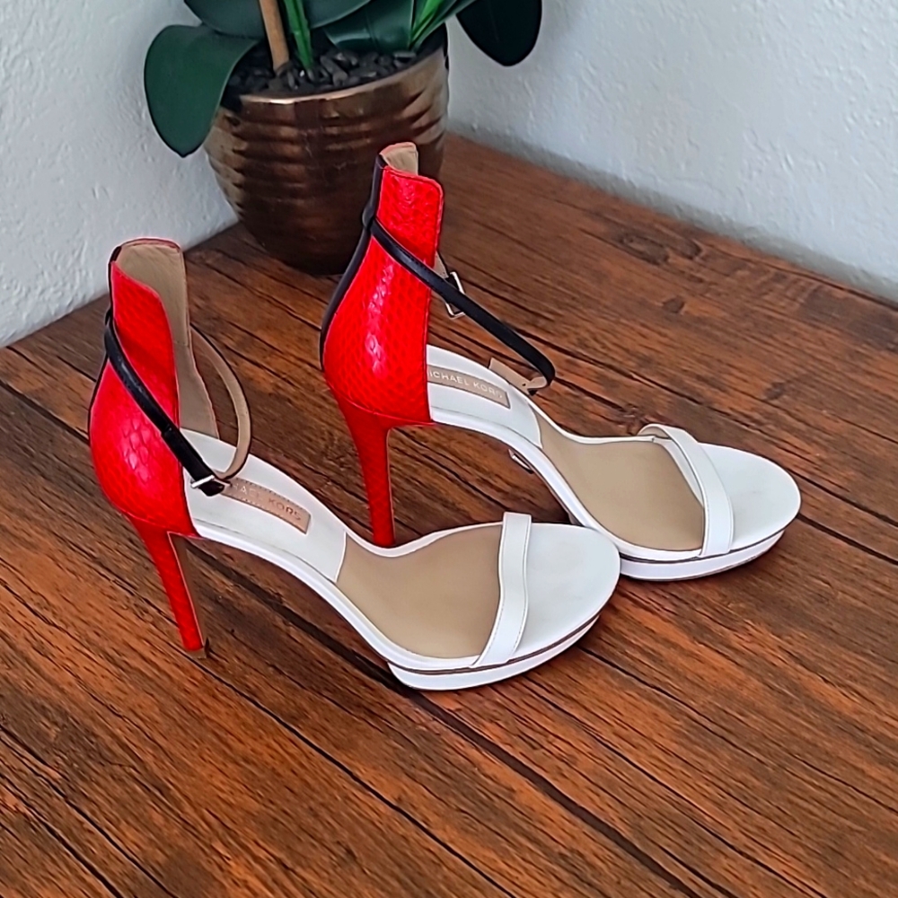 Michael Kors Collection Doris Optic White Heeld